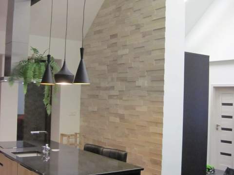 Fasáda z materiálu Travertín, Zemné - Ref. č.: