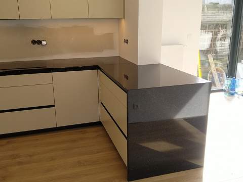 Pracovné dosky z materiálu Black Galaxy, Hlohovec - Ref. č.: