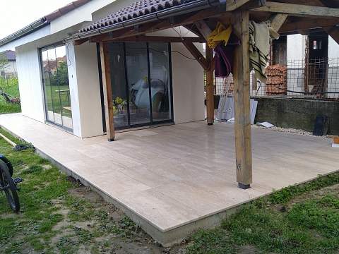 Dlažba z materiálu Travertín, Zemné - Ref. č.: