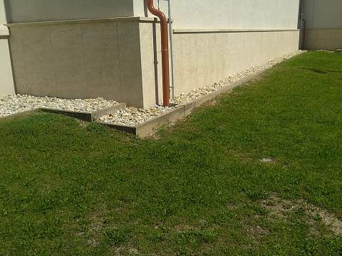 Vetraná fasáda z materiálu Suttoi vápenec, Mužla - Ref. č.: