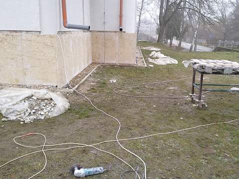 Vetraná fasáda z materiálu Suttoi vápenec, Mužla - Ref. č.: