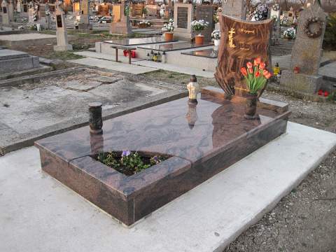 Jednohrob, Zemné - ref. č. 68