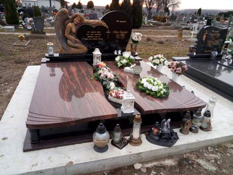 Dvojhrob - ref. č. 77