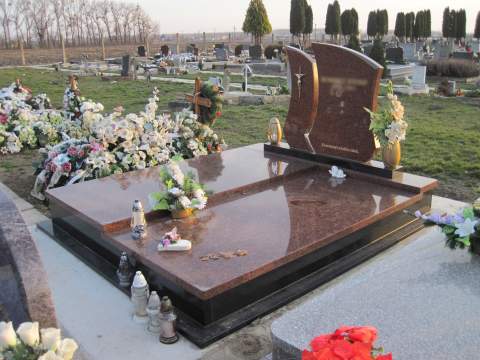 Dvojhrob - ref. č. 8