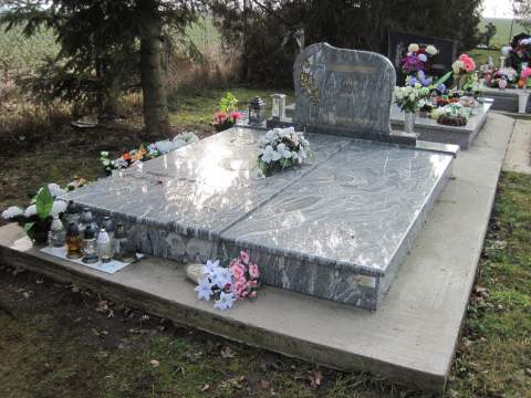 Dvojhrob - ref. č. 19