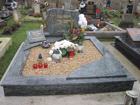 Dvojhrob - ref. č. 61