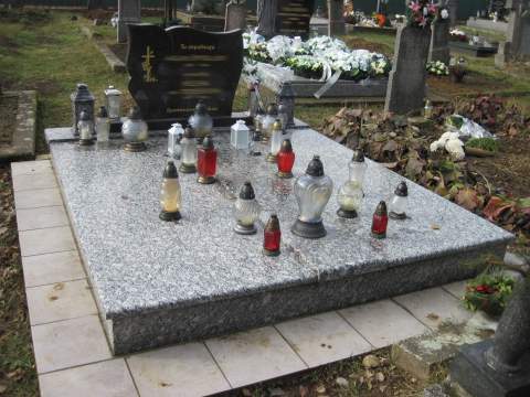 Dvojhrob - ref. č. 104