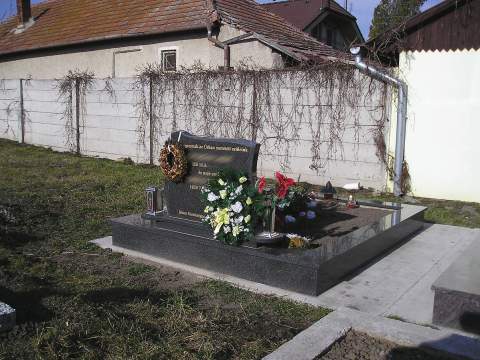 Dvojhrob, Veľký Cetín - ref. č. 103