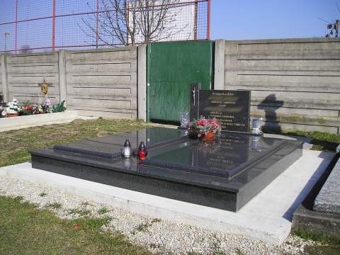 Dvojhrob, Veľký Kýr - ref. č. 11